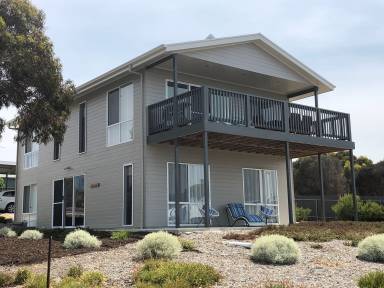 House  Kingscote
