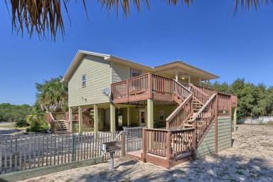 House Saint George Island