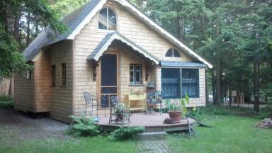 Cottage Orrington