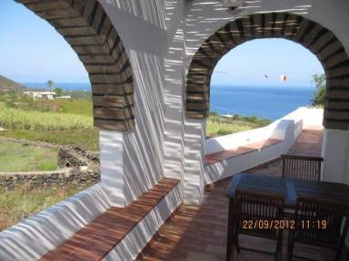 House Pantelleria