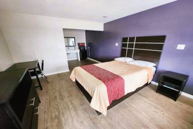 Motel  Byram