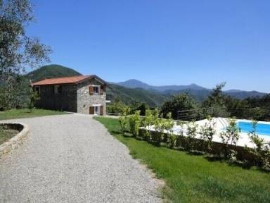 Villa  Apricale