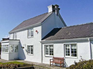Cottage  Cemaes Bay