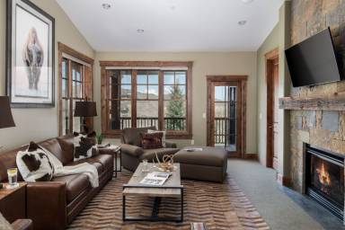 Condo Jackson