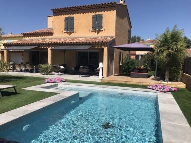House La Roque-d'Anthéron