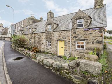 Cottage Criccieth
