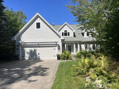 House Glen Lake