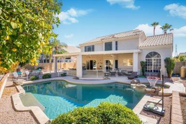 House  Upland Hills