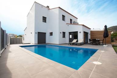House  Palau-saverdera