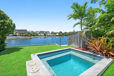 Villa  Trinity Beach
