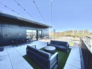 Condo Brentwood