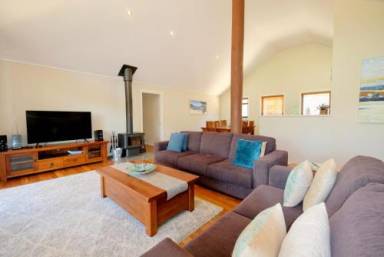 House  Quindalup