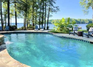 House  Eatonton