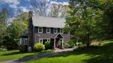 House Hensonville