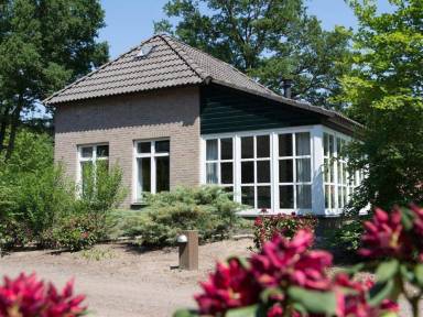 Villa  Uden