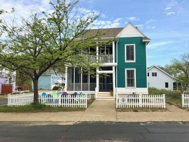 House  Pottawattamie Park