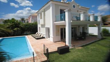 Villa  Manilva