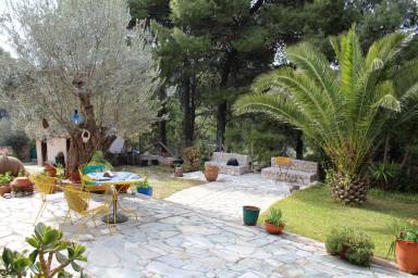 House  Saronikos