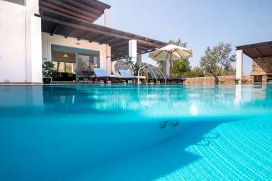 Villa  Kalathos