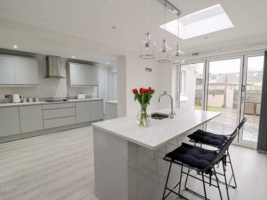 Cottage Burry Port