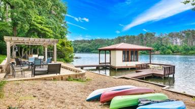 House Holly Lake Ranch