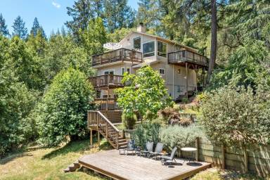 House  Forestville