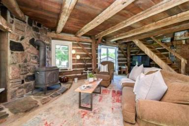 Bed and breakfast  Orangeville