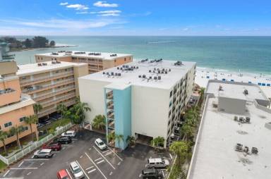 Condo  Redington Beach