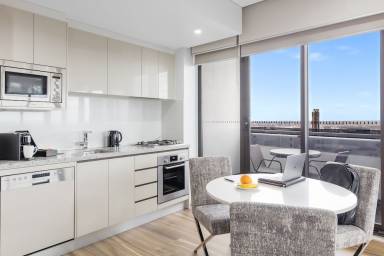 Aparthotel  Parramatta City Council