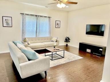 House New Whiteland