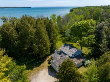 House  North Bay