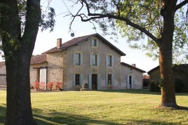 Farmhouse  Port-Sainte-Foy-et-Ponchapt