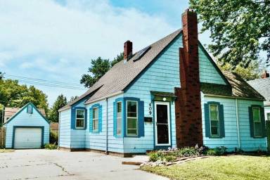 House  Hutchinson