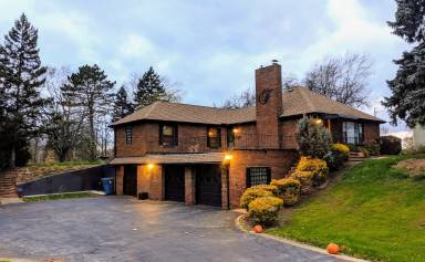House Lorain