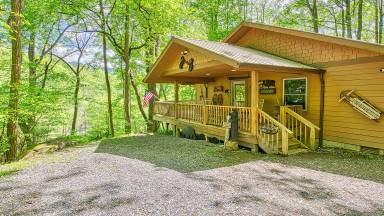 Cabin  Lake Junaluska