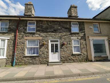 Cottage Bala