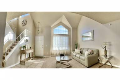 House Hesperia