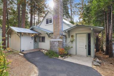 House Pinecrest