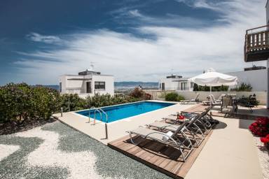 Villa Latsi