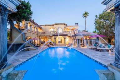 House  Carefree