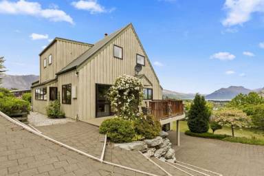 House  Frankton
