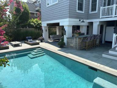 House  Tuckerton