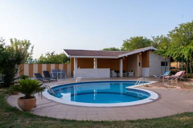 Villa Buna