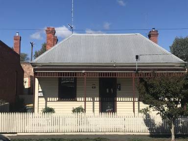 House  Golden Point