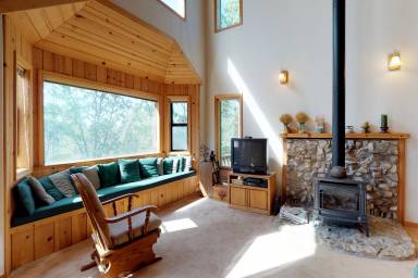 Cabin Arnold