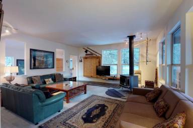 House  Lakeshore