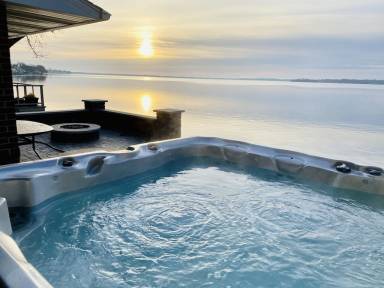 House  Clear Lake
