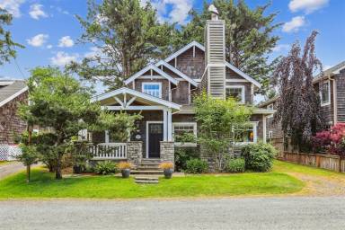 House  Cannon Beach