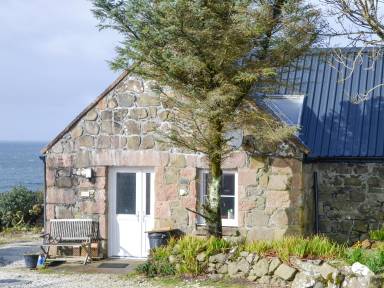 Cottage Hallin