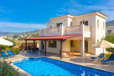 Villa  Argaka